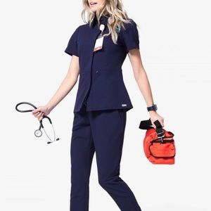 NWT Figs Malindi Tailored scrub top